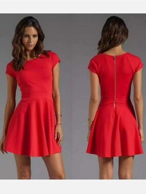 NWT Diane Von Furstenberg Delyse Bright Red Scoop Mini Dress Size 4